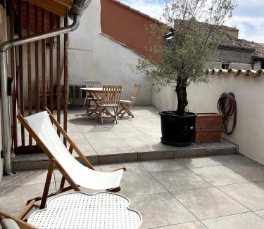 Villedieu House | La maison près de la fontaine