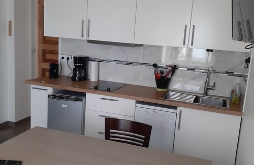 Cronenbourg Est Apartment | La maison verte, a charming and modern two-room apartment