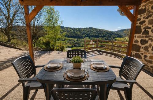 Polignac House | La maison vigneronne