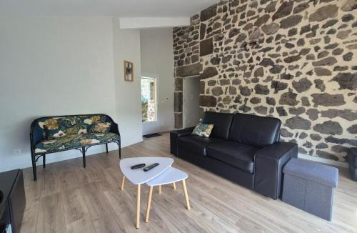 Polignac House | La maison vigneronne