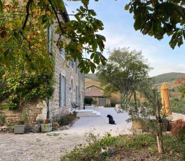 Marchampt Bed & Breakfast | La Nuit de Bacchus