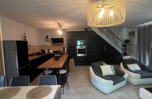 Donzere Apartment | La Parenthèse Balnéo