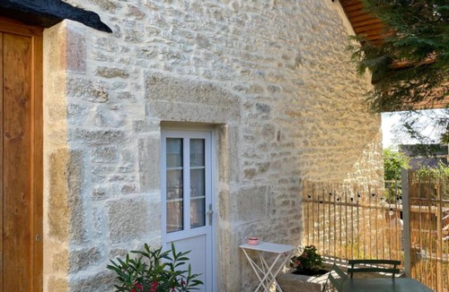 Montfaucon Apartment | La Parenthèse, Les Gîtes de Montfaucon