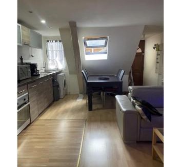 Besancon Old Town Apartment | la pause en ville