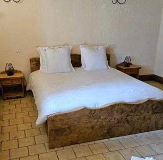 Les Fourgs Apartment | La Petite Marguerite