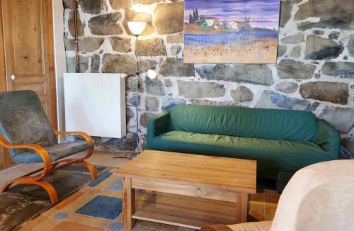 Mazet-Saint-Voy House | La Phonolite, Gîte familial, Wifi, campagne