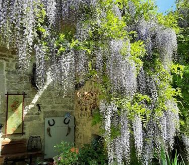 Saint-Lamain Bed & Breakfast | La Pie qui Chante