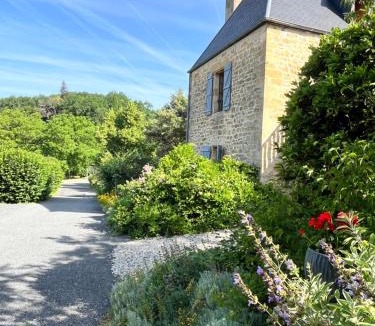 Veyrignac House | La Riviere Esperance