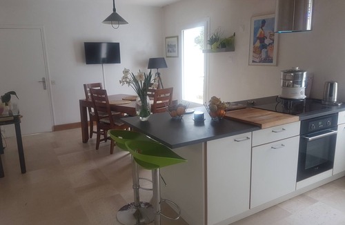 La Jarrie House | La Rochelle-Chatelaillon,property equipped With a Pool and a Garden of 400m²