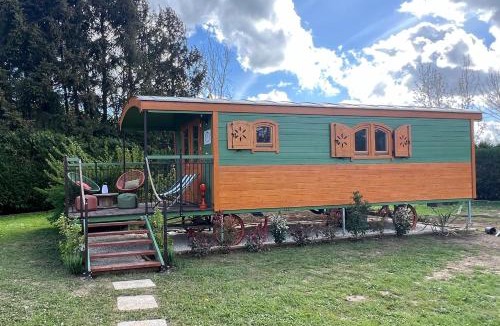 Quingey Bed & Breakfast | La Roulotte deluxe de Malpas