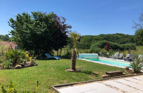 Sorans-les-Breurey House | La Soranaise, Chambre privée avec piscine en pleine campagne
