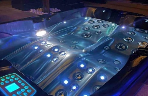 Saint-Martin-d'Heres Apartment | La Suite Grenoble Jacuzzi et Sauna Privatif