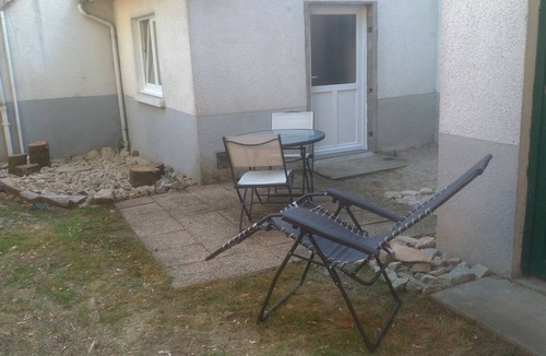 Forges-les-Bains Apartment | La Tanière de Bains - F1 RDC