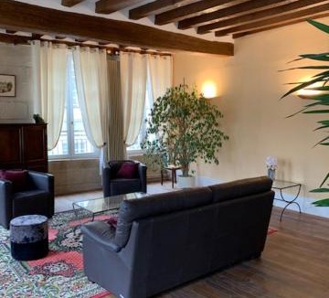 Avallon Apartment | La tour de Jade