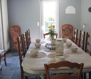 Paroisse Saint-Vincent-de-Paul House | La tour de Plumont