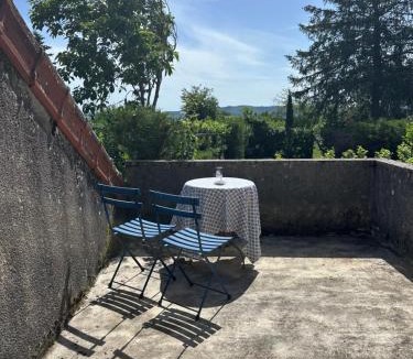Saint-Didier-sur-Arroux Apartment | La Tranquilité