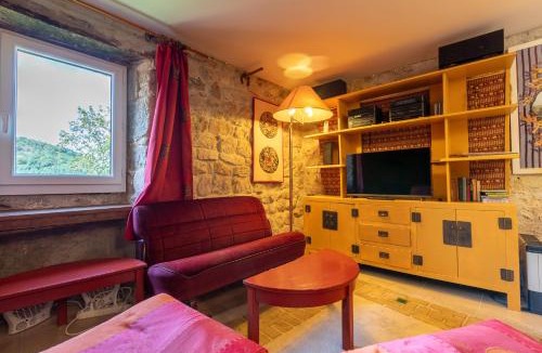 Saint-Barthelemy-Grozon House | La Treille