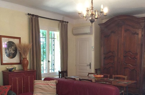 Mazan House | LA TRES GRANDE PEYRIERE - stone villa w large pool, large wooded prop, 3 brm
