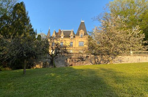 Lons-le-Saunier Apartment | La Vie de Château