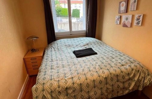 Clermont-Ferrand Apartment | La Vie en Rose - 8 people - Wi-Fi - parking