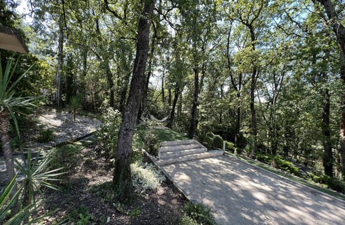 Chateauneuf-du-Rhone Villa | La Villa des Chênes, en Forêt Avec Piscine Privée