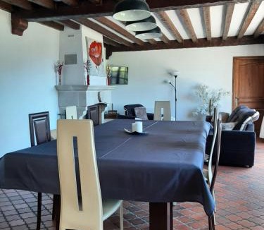 Sassenay House | La villa Dakoté
