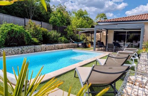 Ucel Villa | La villa des papillons de dugradus