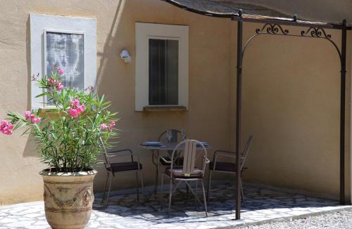 Faucon Apartment | LA VILLA DU PETIT BOIS Les Lavandes