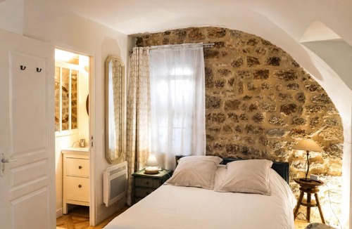 Saint-Cyr House | "La Voûte de Pierre" Gîte indépendant
