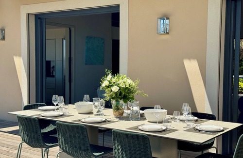 Sainte-Maxime - Saint-Tropez House | La Voile - Beachfront family villa - Pool Direct beach access Saint-Tropez 5 min