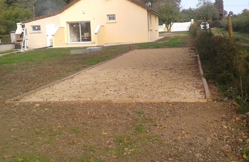 Thil-sur-Arroux House | lake house in thil sur arroux
