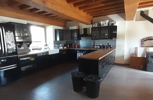 Lormes House | Large character house Pets welcome at no extra charge
