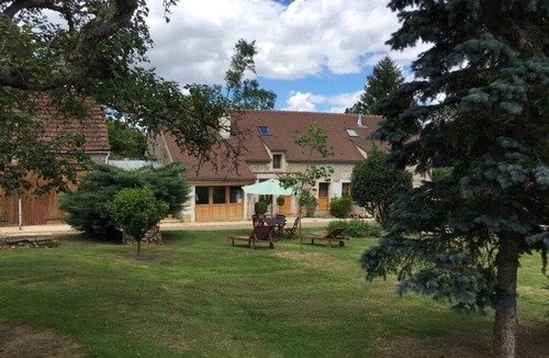 Vezelay House | Large cottage comfort in the peace in full nature