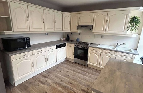 Murat Apartment | Large duplex in the heart of Murat