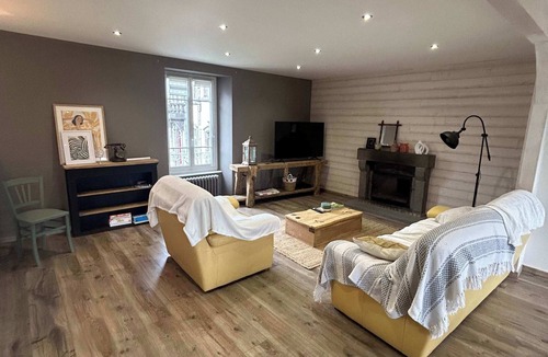 Murat Apartment | Large duplex in the heart of Murat