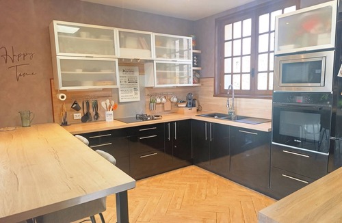 Lucy-sur-Cure House | Large family home