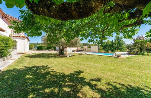 Valreas House | Large house for 2 to 8 people with private pool