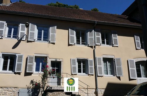 Poligny House | Large House in Poligny, Jura - 4 Star Luxury Accommodation Sleeps 8