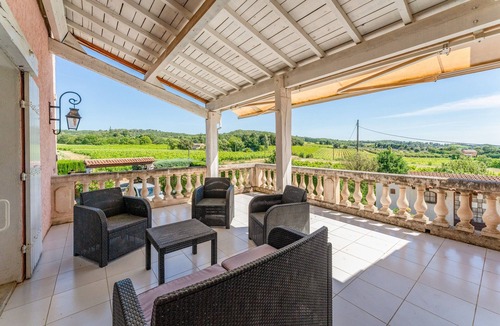 Valreas House | Large House with Private Pool in a Peaceful Setting – Pets Welcome