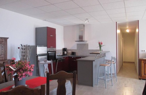 Cressanges Cottage | Large renovated farmhouse with SPA and games in Cressanges