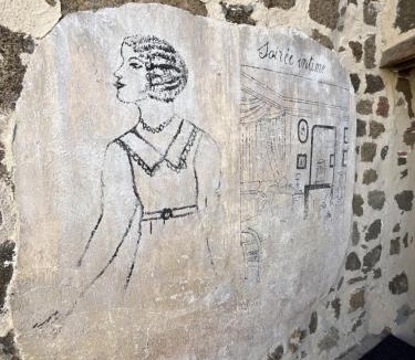 Langeac Hotel | Le 19 Chambre Chapelle 43m2 - Centre Historique - Clim