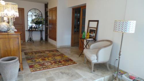 Chiroubles Bed & Breakfast | Le balcon du fêtre (Maria & Jean Louis Chapuy)