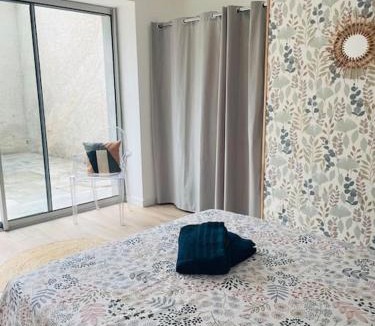 Semalens Apartment | Le Bastide l 2 chambres l Rez-de-chaussée l Terrasse l Clim