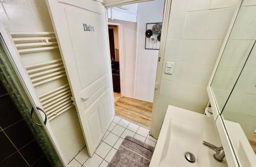 Le Breuil Apartment | Le bienvenu - 4 chambres - Proche Gare TGV et RCEA