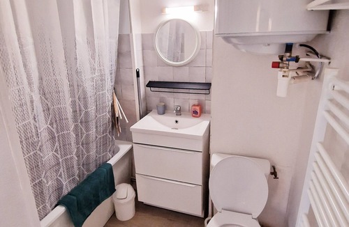 Saint-Jean-Baptiste Apartment | "Le Bisontin", Studio Cosy au Calme, Proche de la Gare