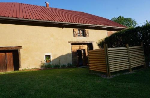 Foncine-le-Haut Apartment | Le Bois gentil