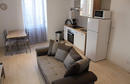 Luxeuil-les-Bains Apartment | Le Briand - Studio 2