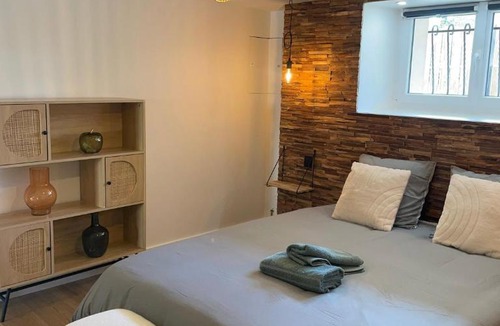 Paray-le-Monial Apartment | Le Cabioton -4 couchages -Terrasse -CentreLiron