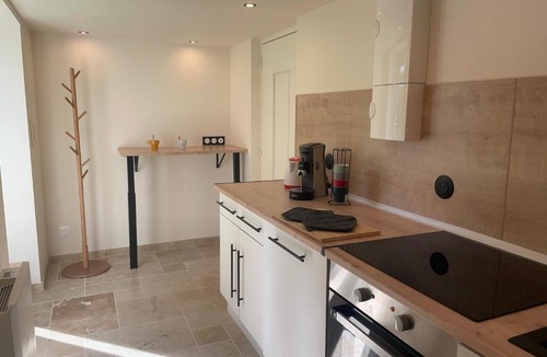 Paray-le-Monial Apartment | Le Cabioton -4 couchages -Terrasse -CentreLiron