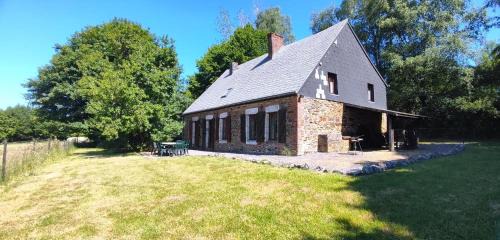 Brognon House | Le caprice